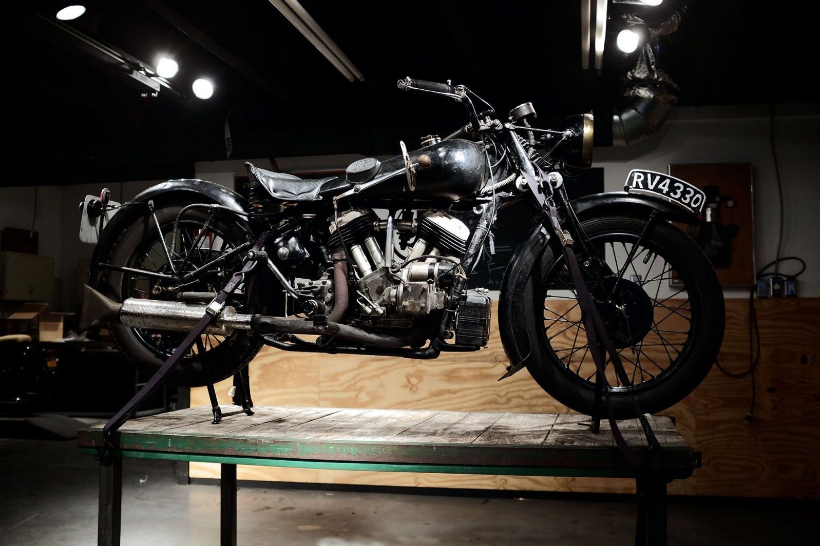 1933 Brough Superior – Revival Cycles