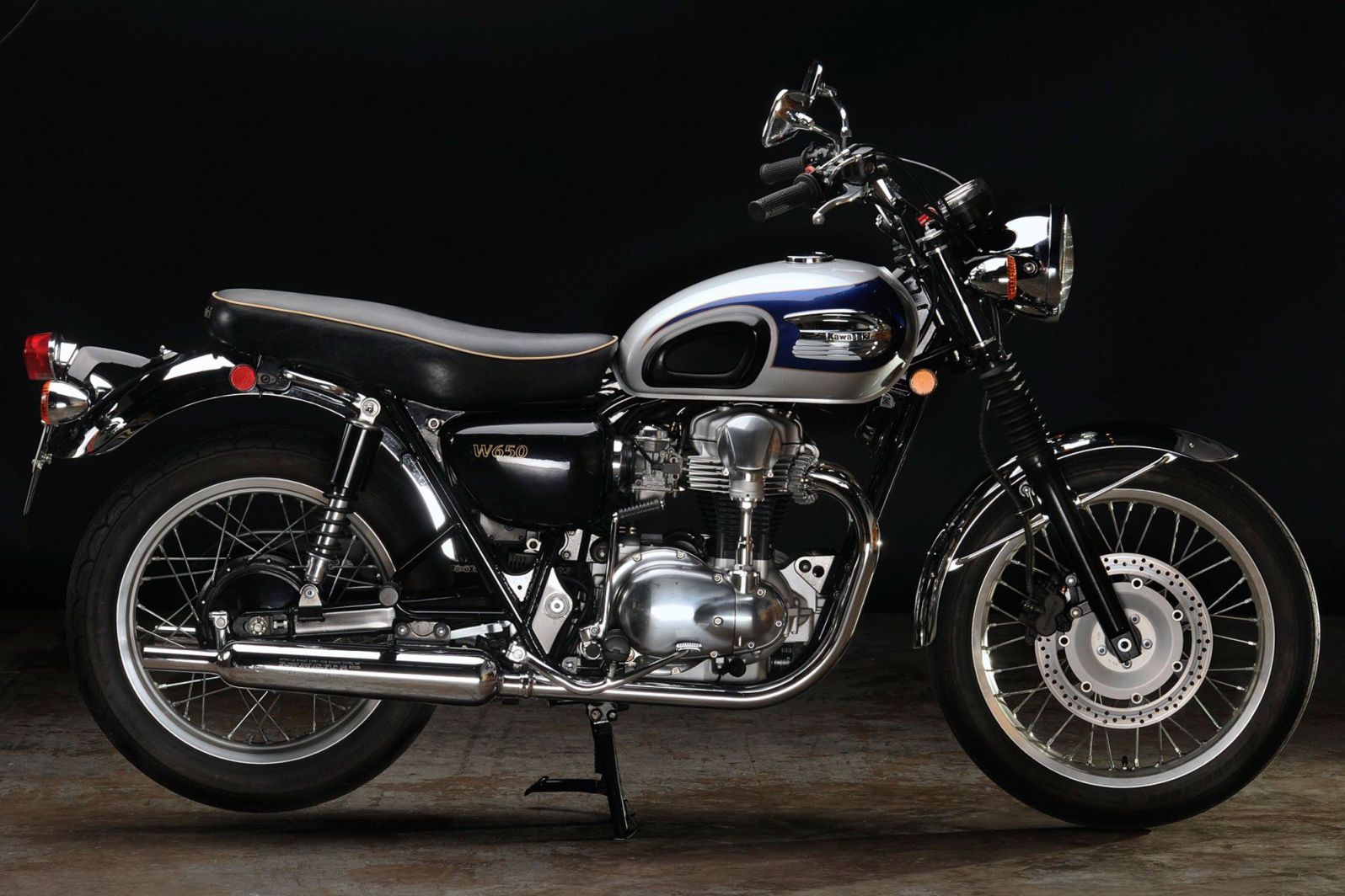 2001 Kawasaki W650 The Bean – Revival Cycles